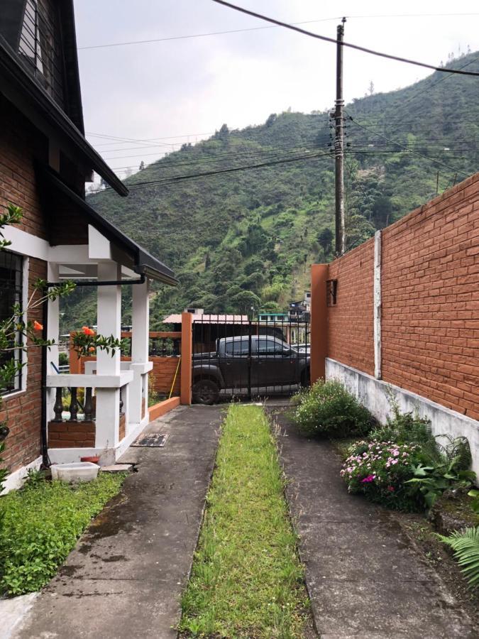 Mountain Chalet - Tungurahua Hot Springs/Aguas Termales Baños Exteriör bild